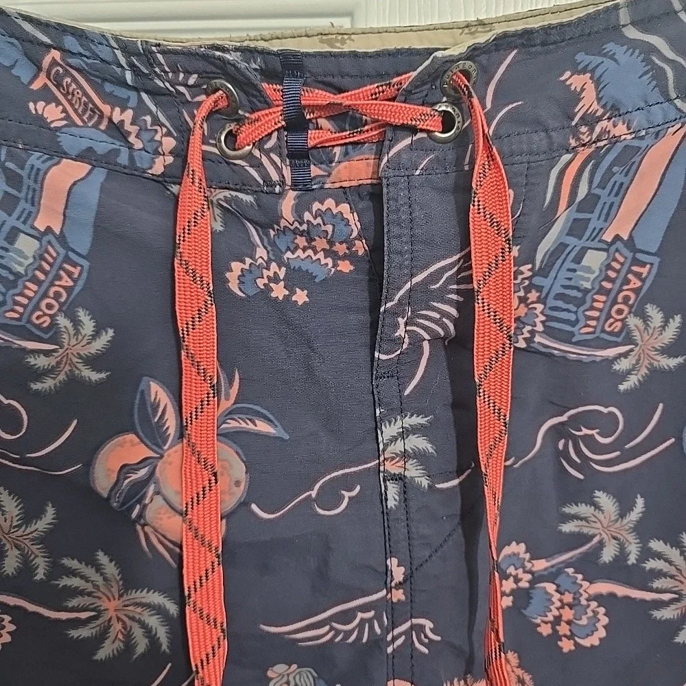 Patagonia Men's Board Shorts‎ Size 28 Tropical Taco Print Drawstring Swim Trunks
